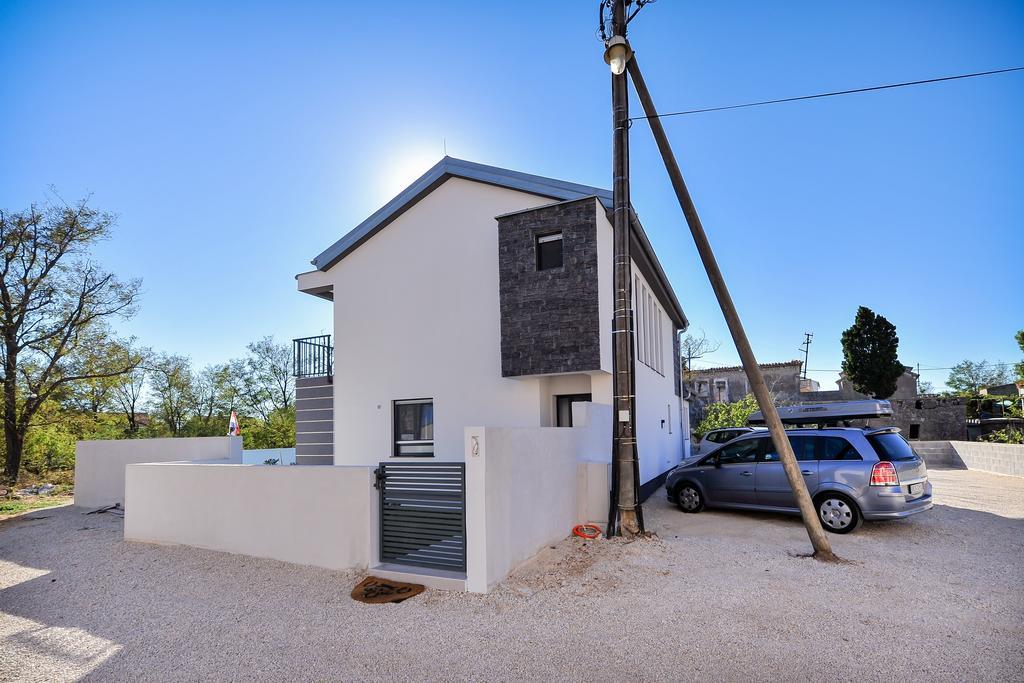 Villa Lily Privlaka  Exteriör bild