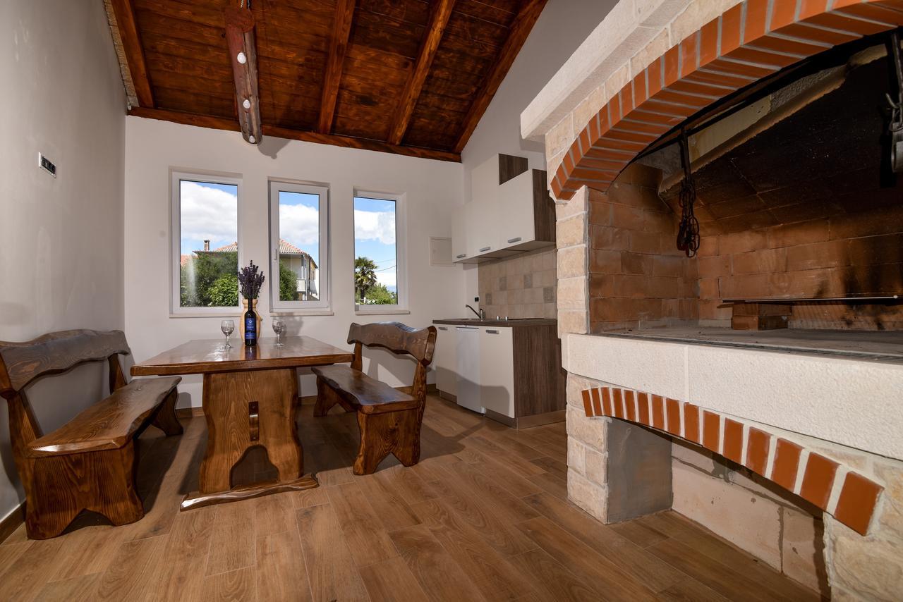 Villa Lily Privlaka  Exteriör bild